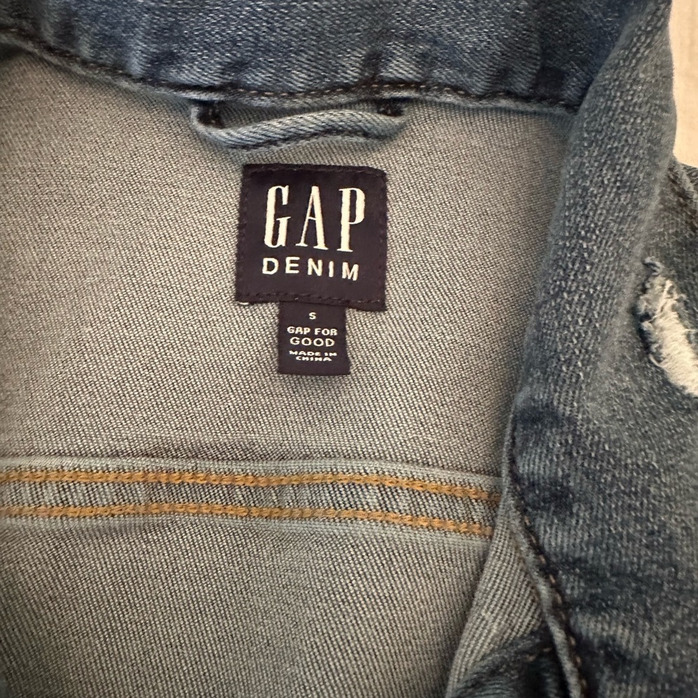 GAP denim jacket - Picture 3 of 4